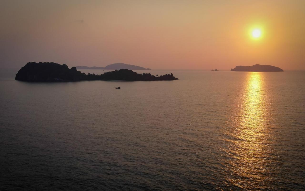 The Nest Private Beach Resort Chumphon Eksteriør billede